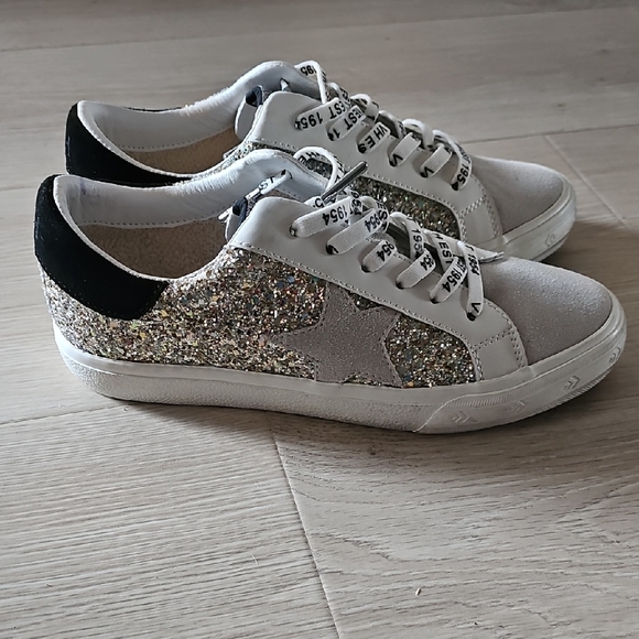 Vintage Havana Silver Glitter Sneakers - Picture 3 of 8